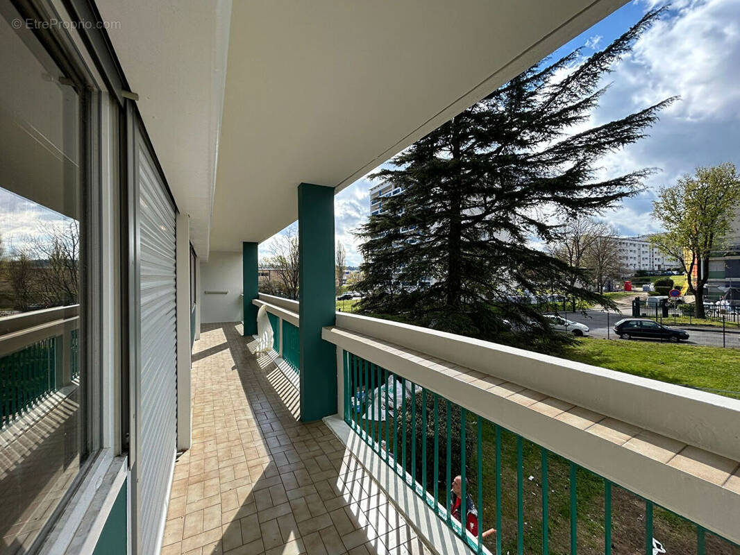 Appartement à OULLINS