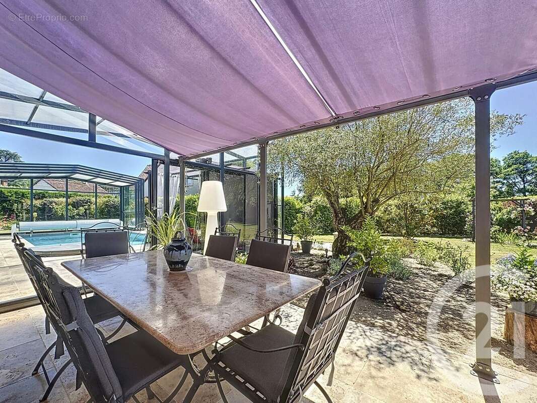 Maison à MENESTREAU-EN-VILLETTE