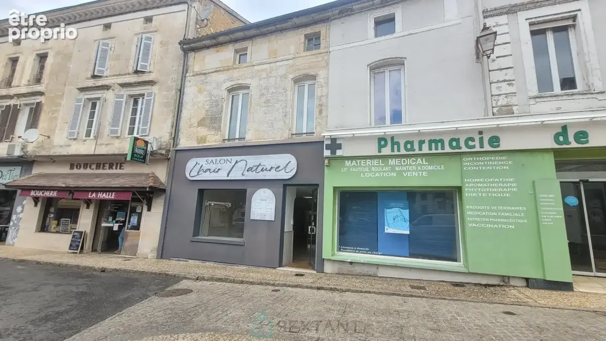 En exclusivité  Maison à usage mixte avec local commercial et appartement loué - photo 11