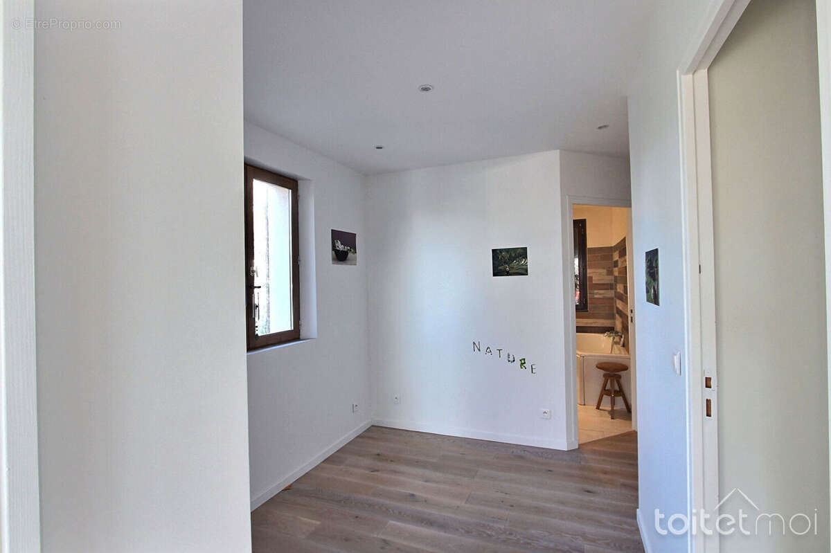 Maison à CERNAY-LA-VILLE