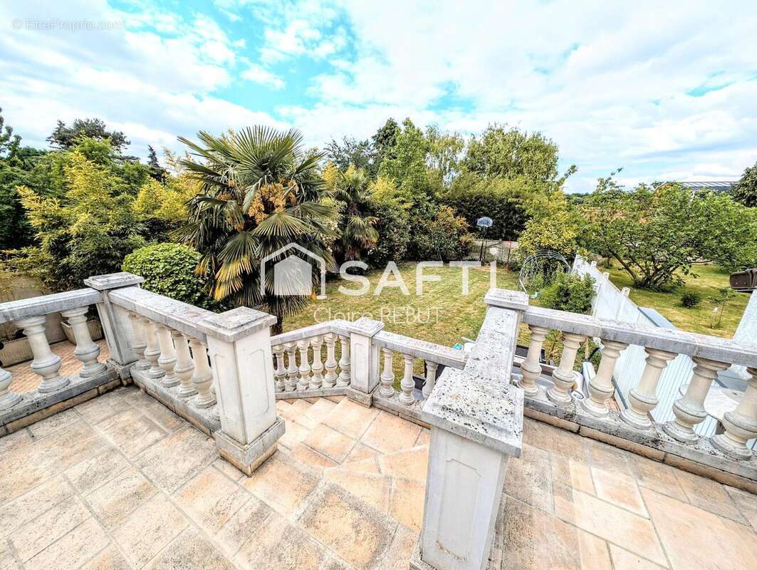 Photo 3 - Maison à VAUJOURS