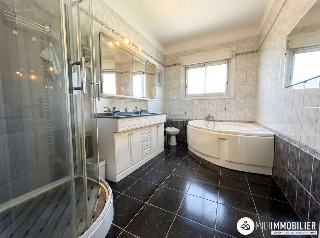 Maison 167 m² à Albi  - photo 9