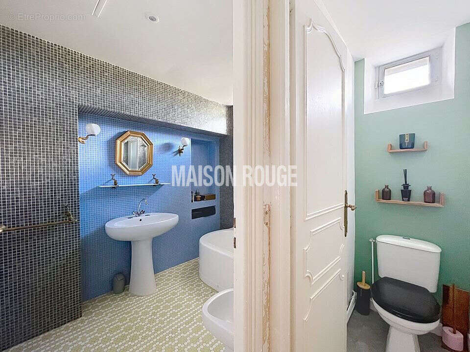 Maison de ville à finir de rénover avec terrasse et potentiel située à MINIAC MORVAN - photo 11