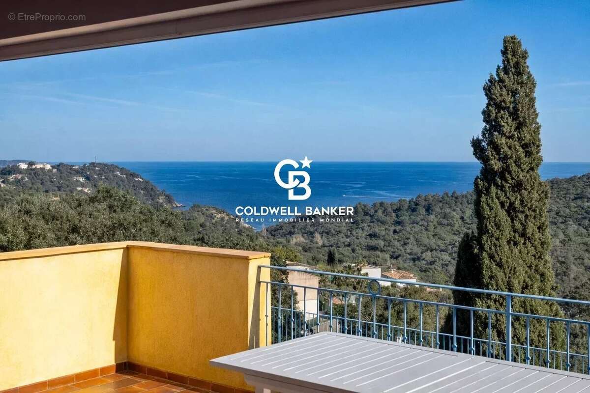 Maison à CAVALAIRE-SUR-MER