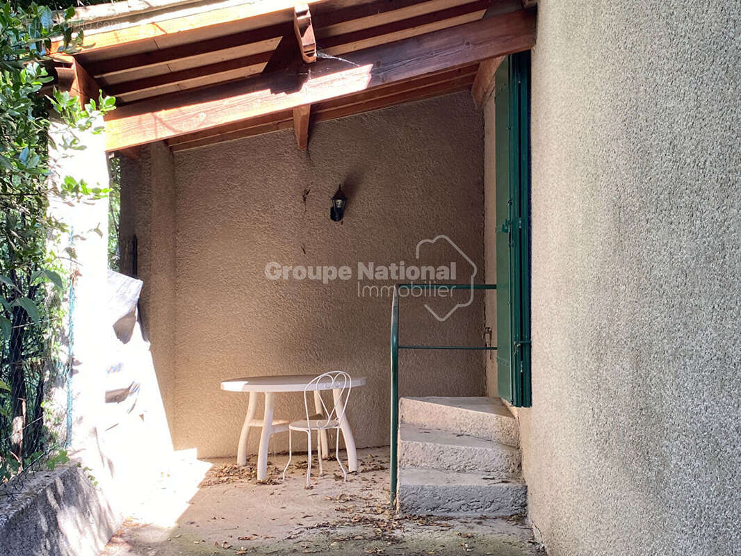Saint Remy de Provence, au calme, maison de 3 logements - photo 13