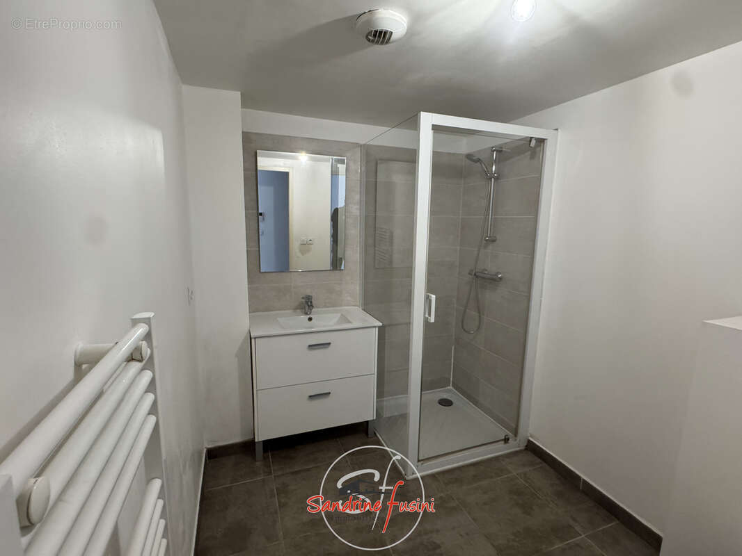 Appartement à VENCE