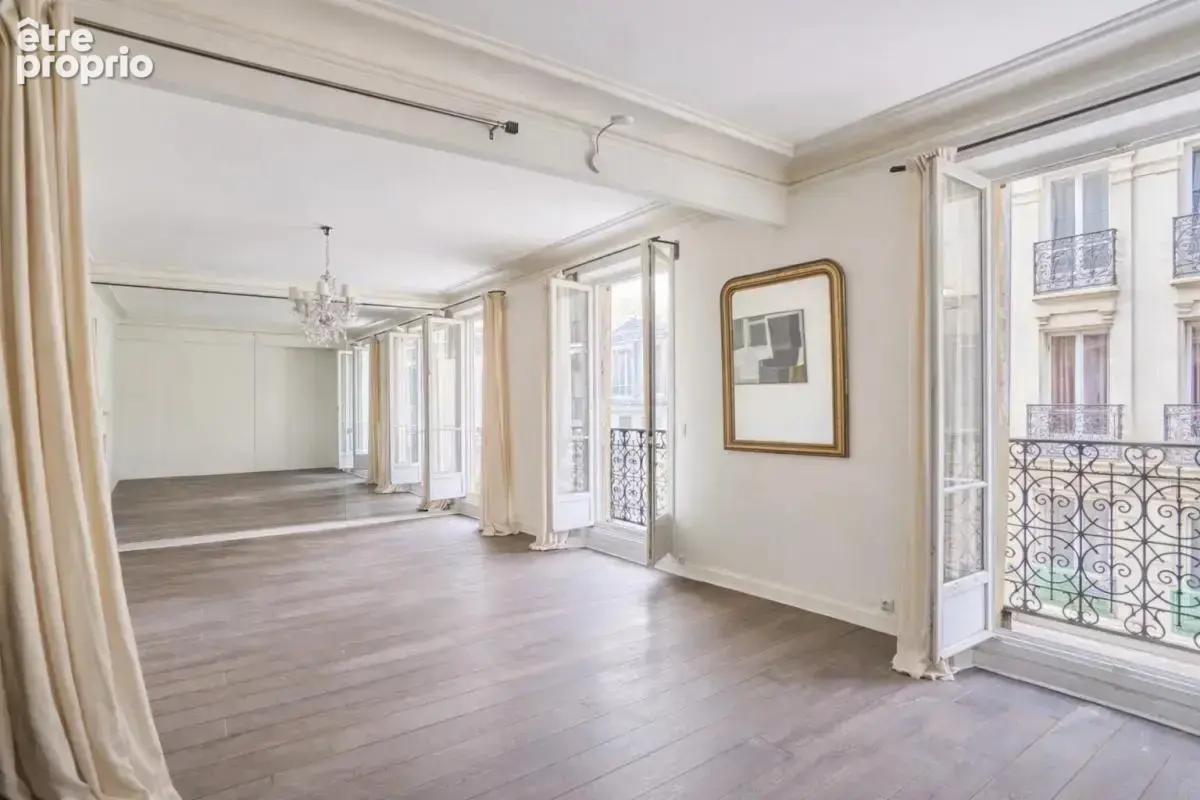 Paris 14ᵉ – Rue Lecuirot – 2 chambres – Balcon filant - photo 4