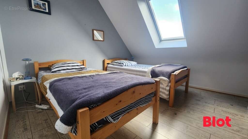 Maison 168 m² à Quevert  - photo 9