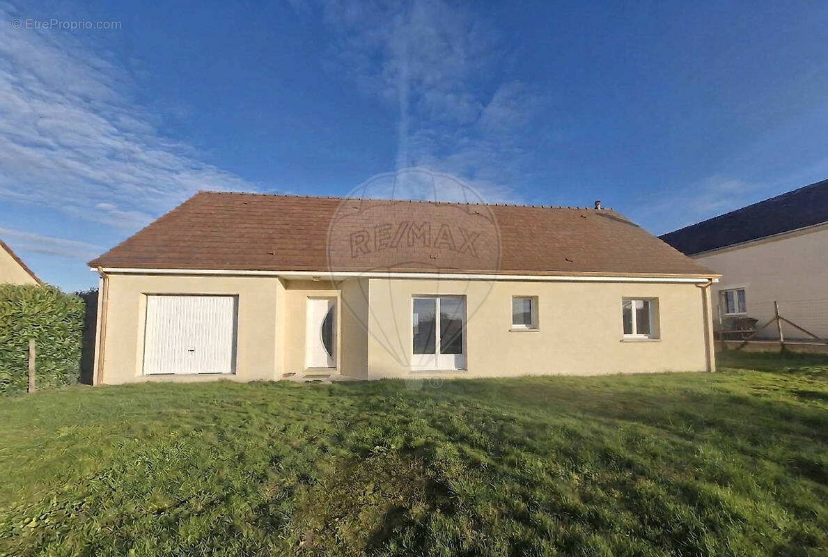 Maison à LURCY-LE-BOURG