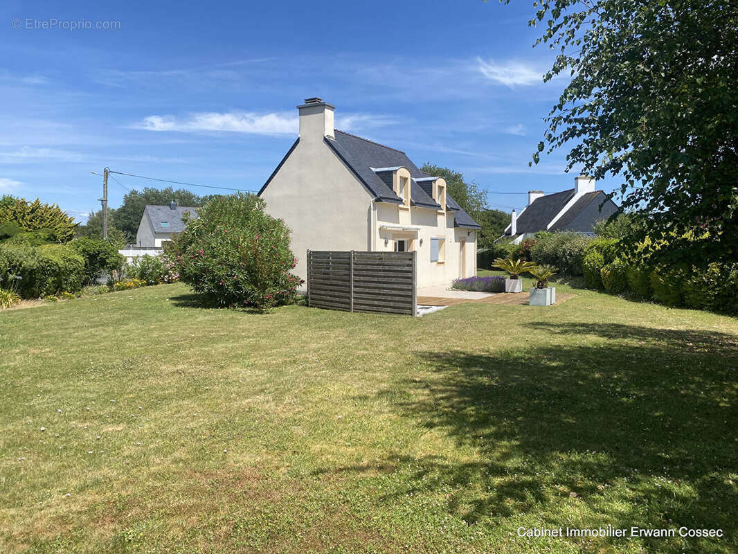 LOCTUDY-Larvor  Une maison récente à deux pas des plages. - photo 16