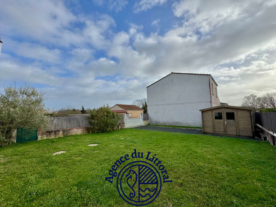 Maison à SEMUSSAC
