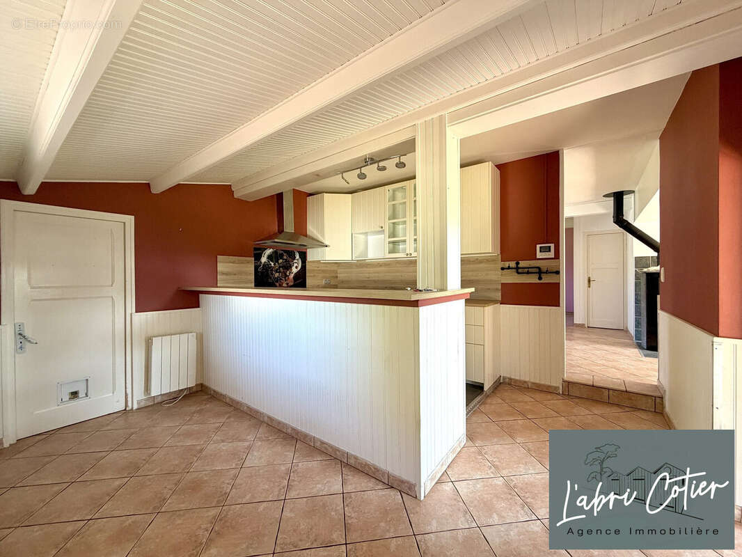 Cuisine - Maison à SAINT-HILAIRE-DE-RIEZ