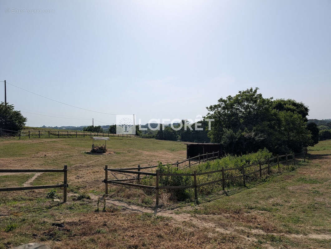 Maison à MONCRABEAU