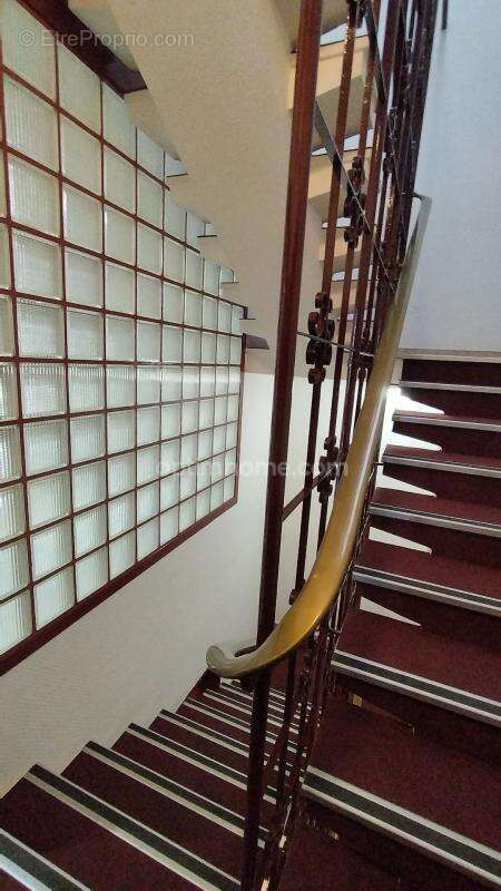 A vendre Appartement à Bar le Duc de 141 m²; Élégance et Lumière au Cœur de la Ville - photo 10