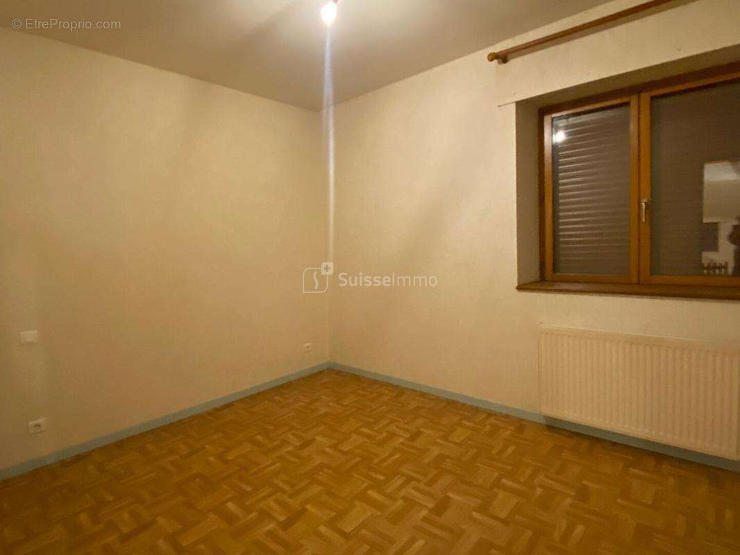 Appartement à VIEU-D'IZENAVE