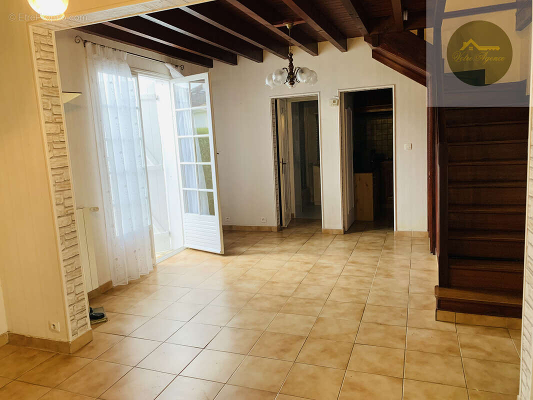 Maison à CHEROY