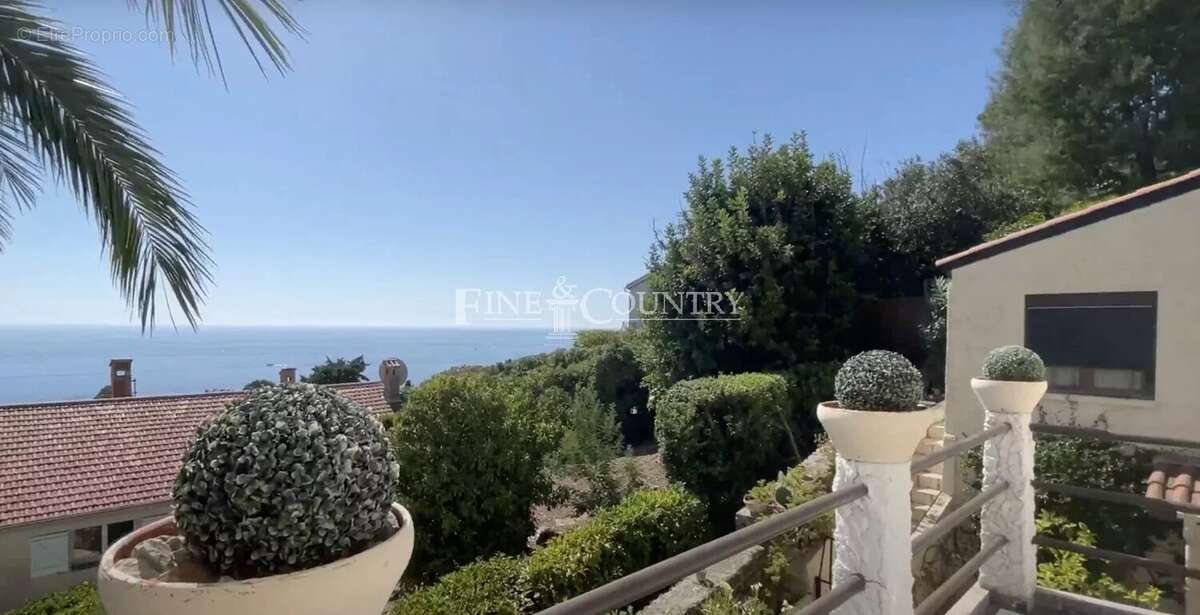 Maison à SAINT-RAPHAEL