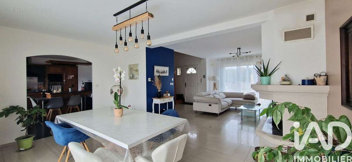 Photo 3 - Maison à ARMENTIERES-EN-BRIE