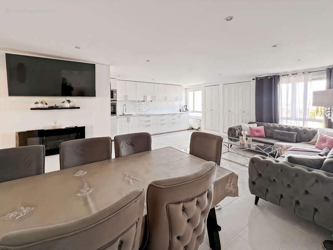 Appartement à DAMMARIE-LES-LYS