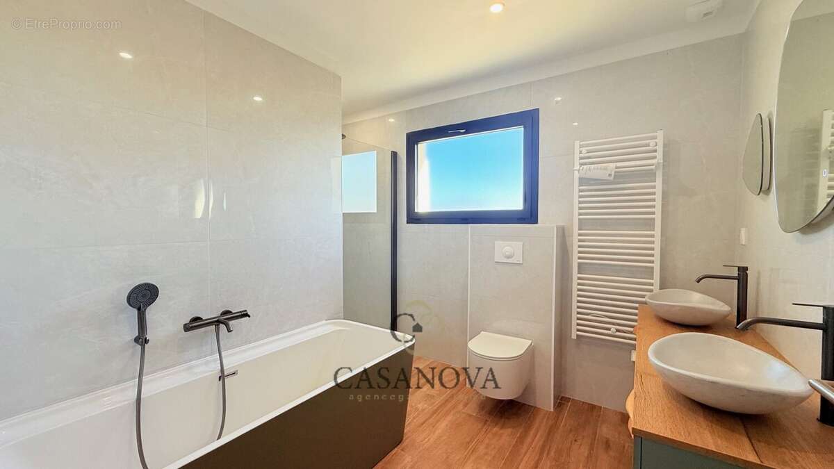 Villa contemporaine neuve avec piscine lagon et vue campagne à Magalas - photo 11