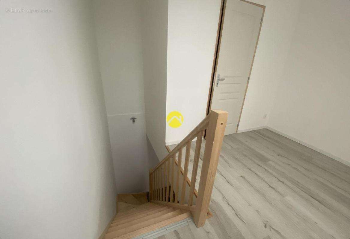 Appartement à FOURCHAMBAULT