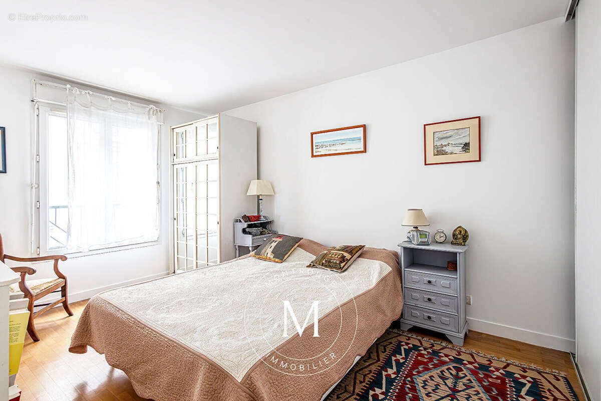 Appartement à MONTROUGE