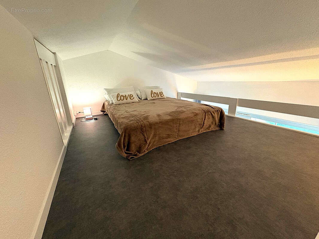 Appartement à COGOLIN