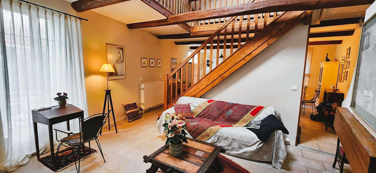 Appartement à VILLEMAGNE-L'ARGENTIERE