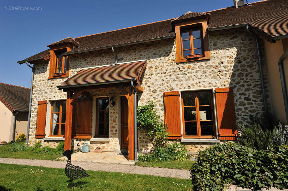 Maison à FEUCHEROLLES