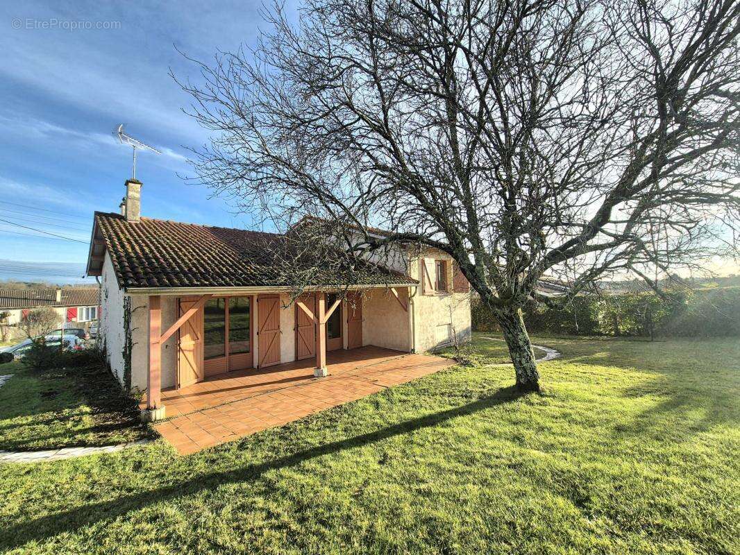 Maison à SAUVETERRE-DE-GUYENNE