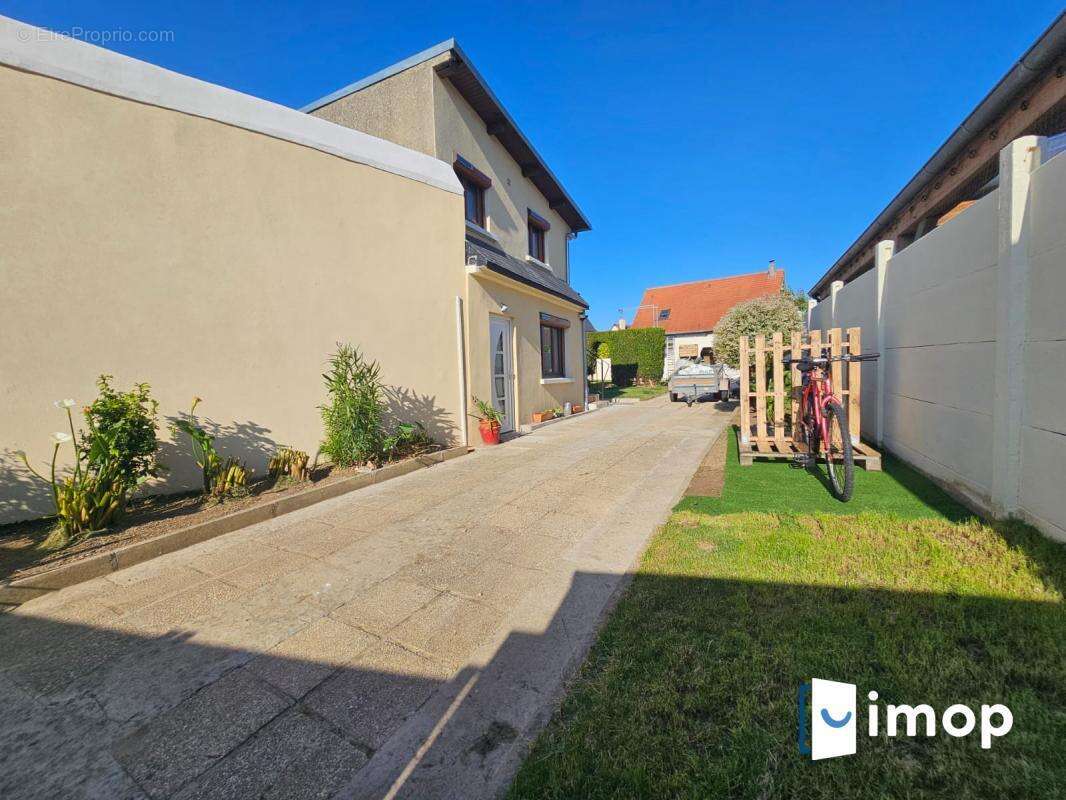 Maison à LUC-SUR-MER