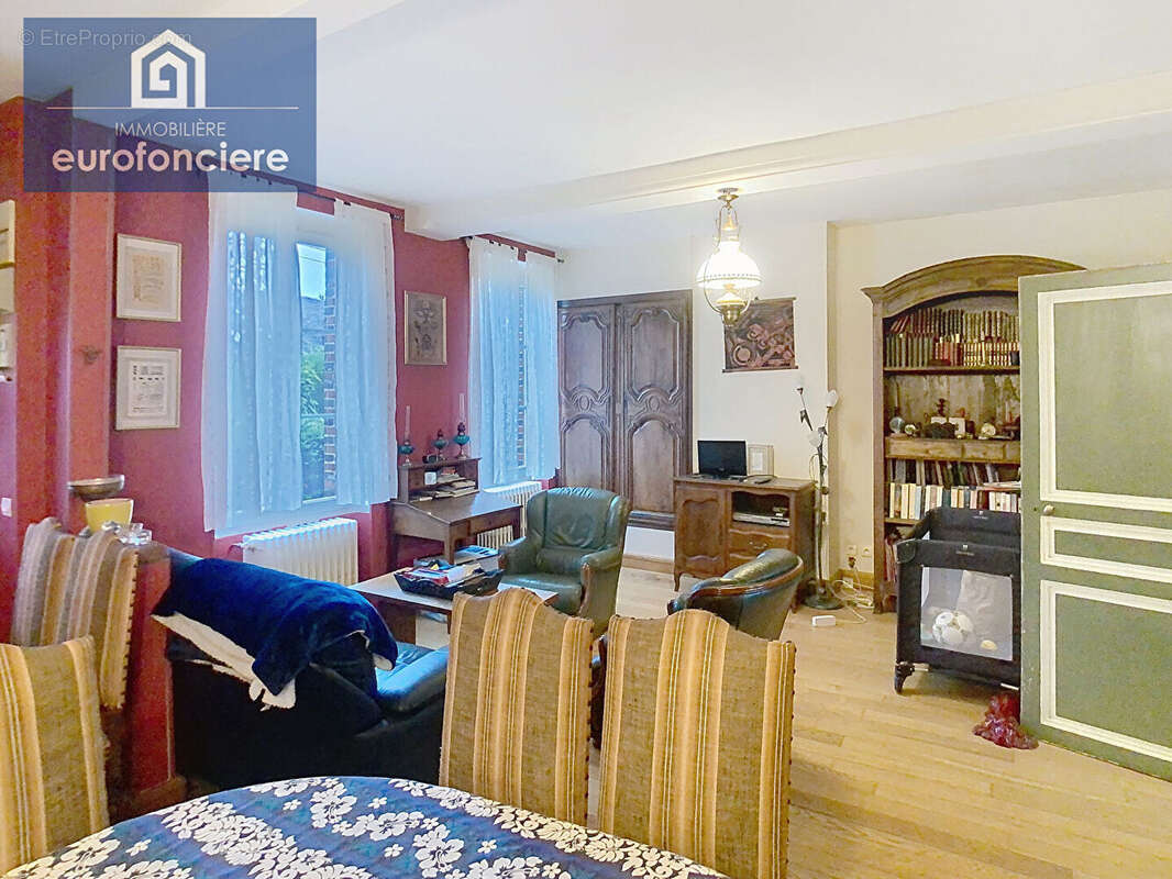 Maison à AIX-EN-OTHE