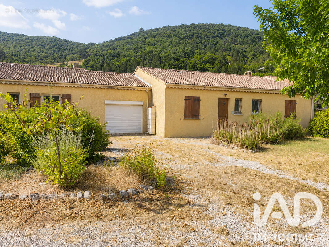 Maison 158 m² à Curnier  - photo 2