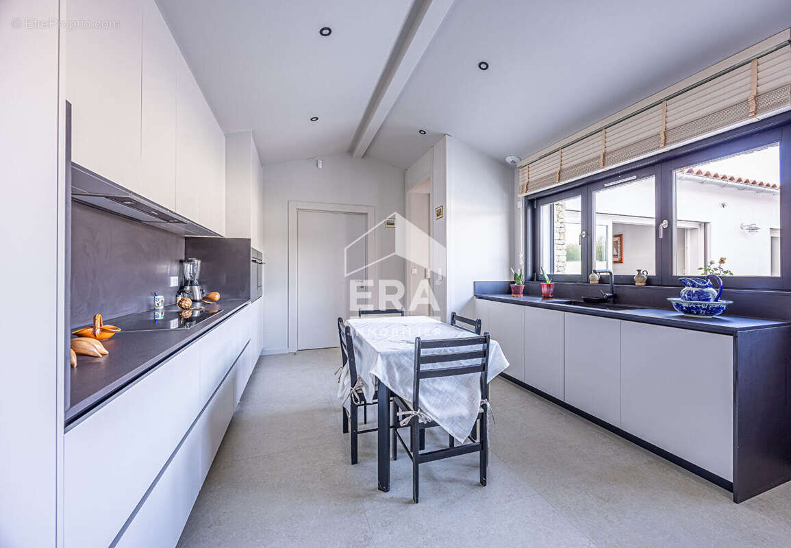 Maison à LA ROCHELLE