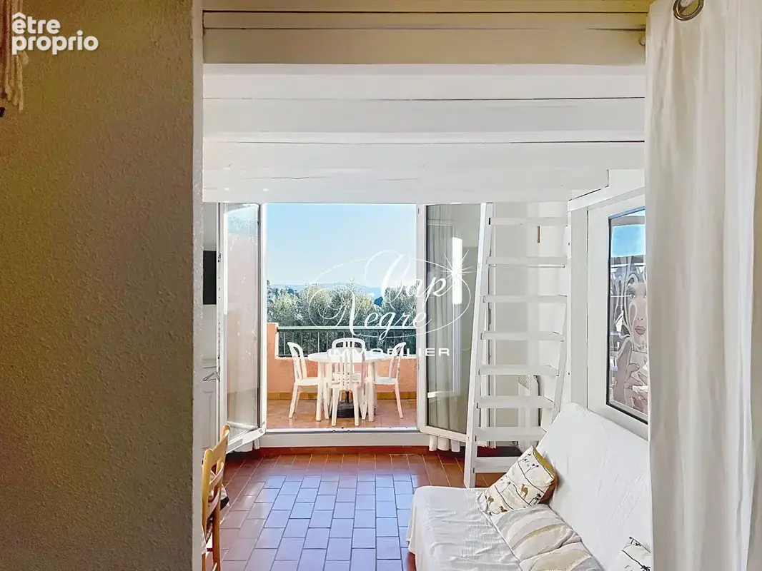 Appartement T2 vue mer terrasse et piscine à vendre ? Pramousquier - photo 4
