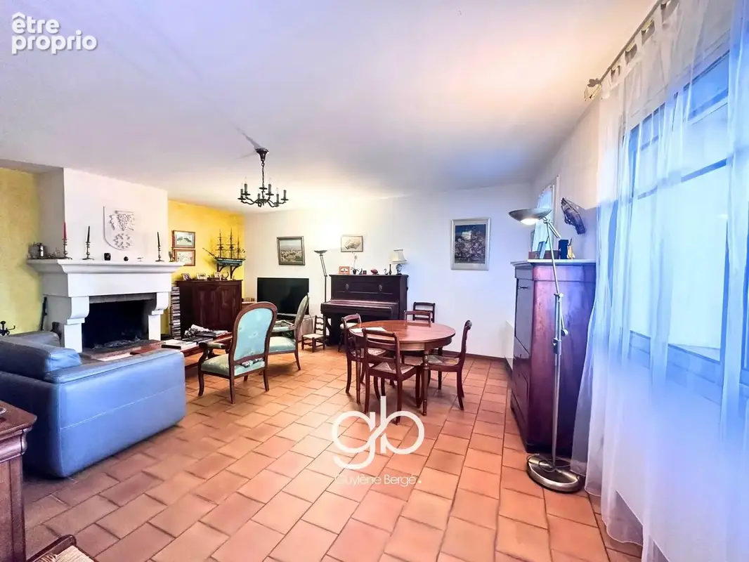 Vente maison murviel-lès-montpellier - 186 m2 - 5 chambres - garage - atelier - parking privé - photo 2