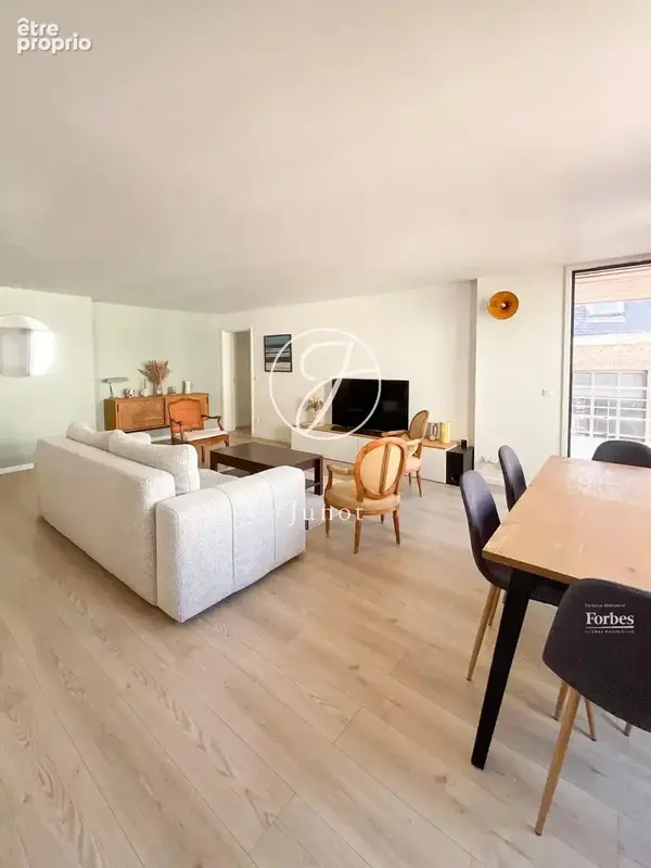 Lille - CENTRE - Appartement à vendre - 84,18m²  loi carrez - 2 chambres - Terrasse - Ascenseur - Possibilité parking - photo 15