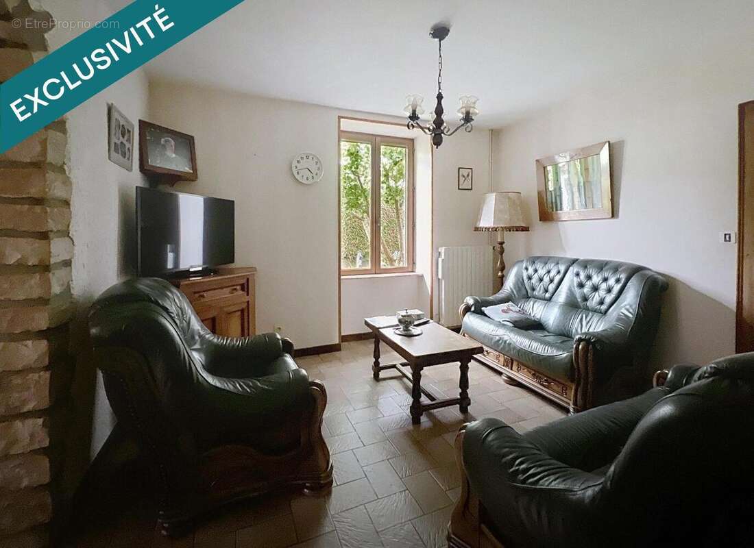 Maison 130 m² à Gray-La-Ville  - photo 6