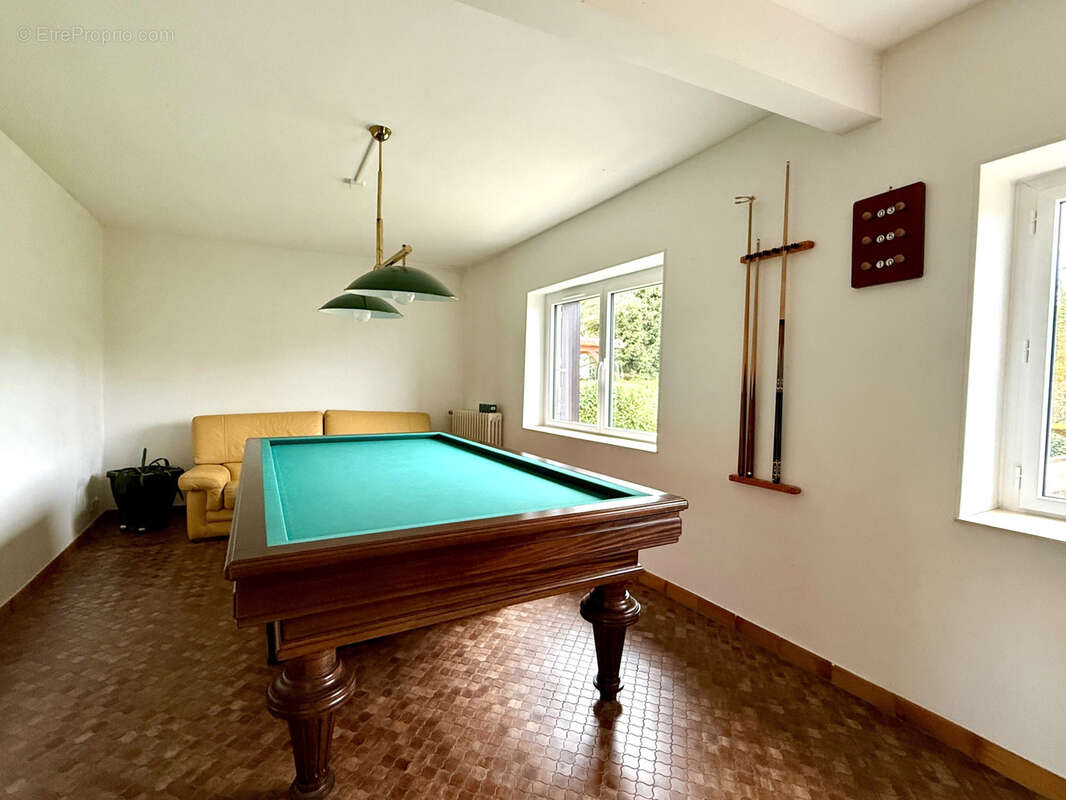 Maison à MORAINVILLIERS