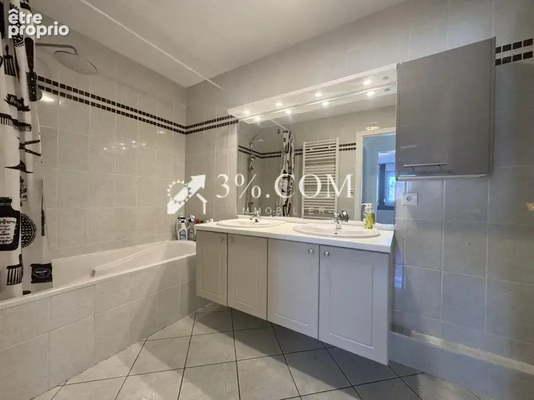 3%COM  Bel Appartement F4 avec garage - photo 10