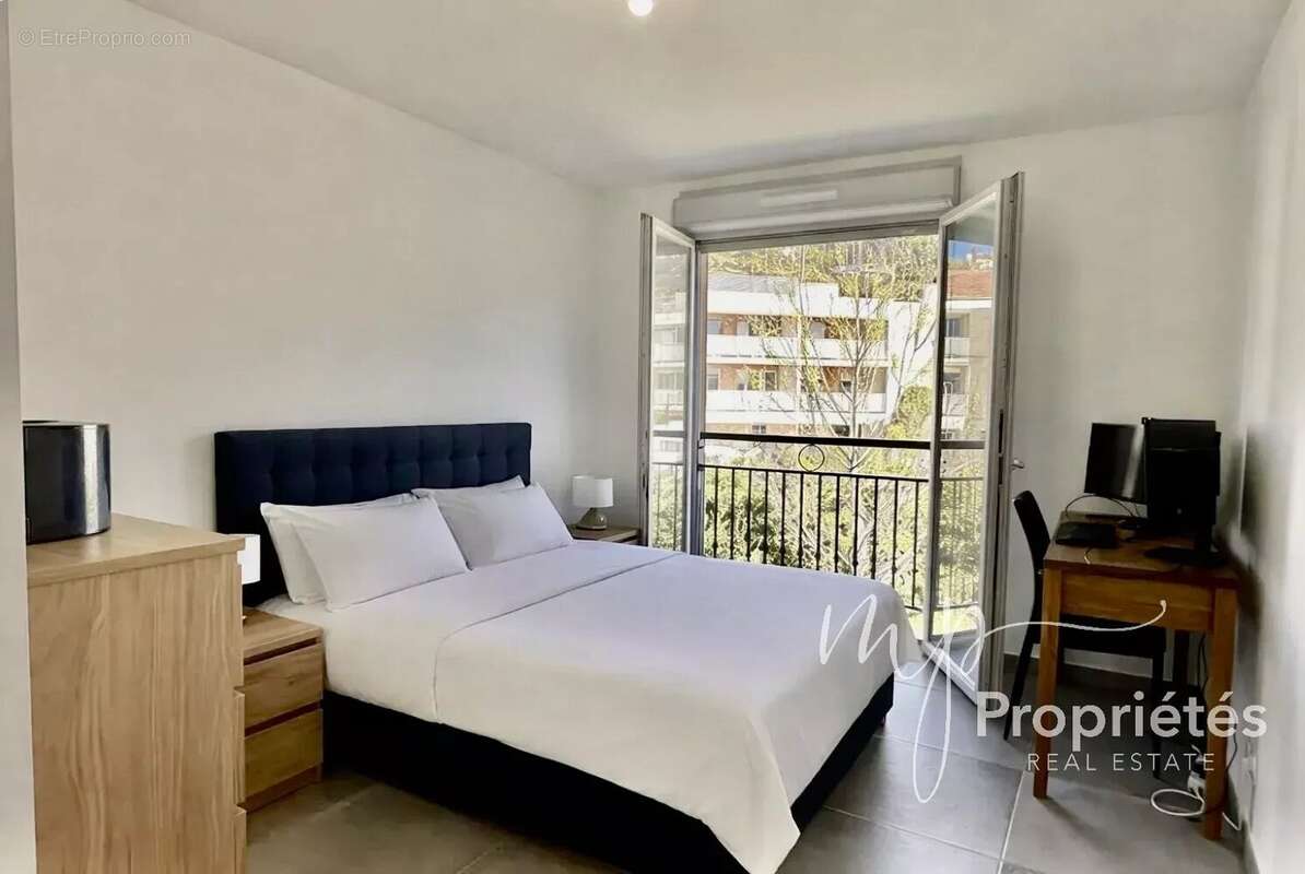 Appartement à BORMES-LES-MIMOSAS