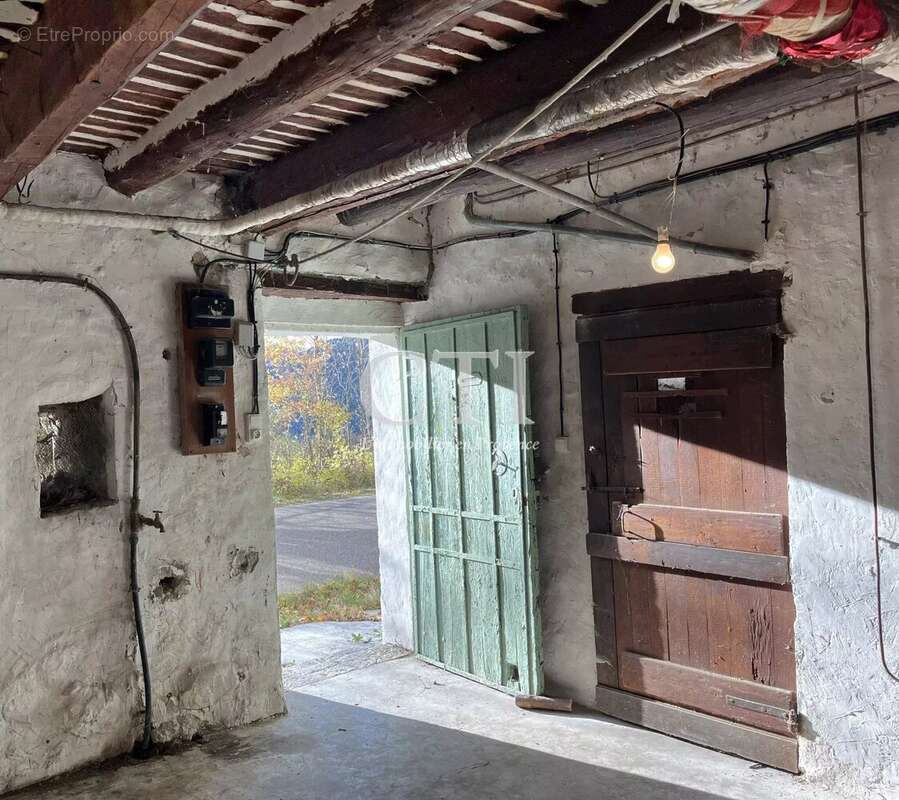 Maison à MONTBRUN-LES-BAINS