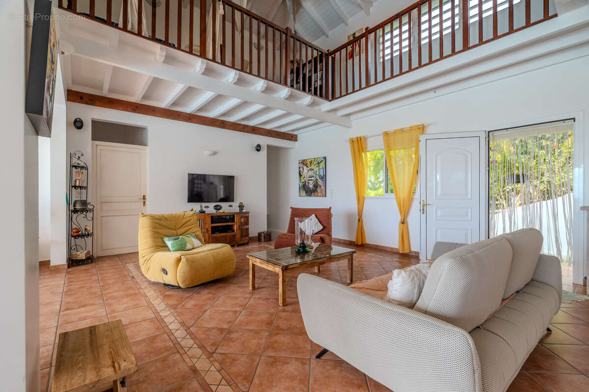 Maison à CAPESTERRE-BELLE-EAU