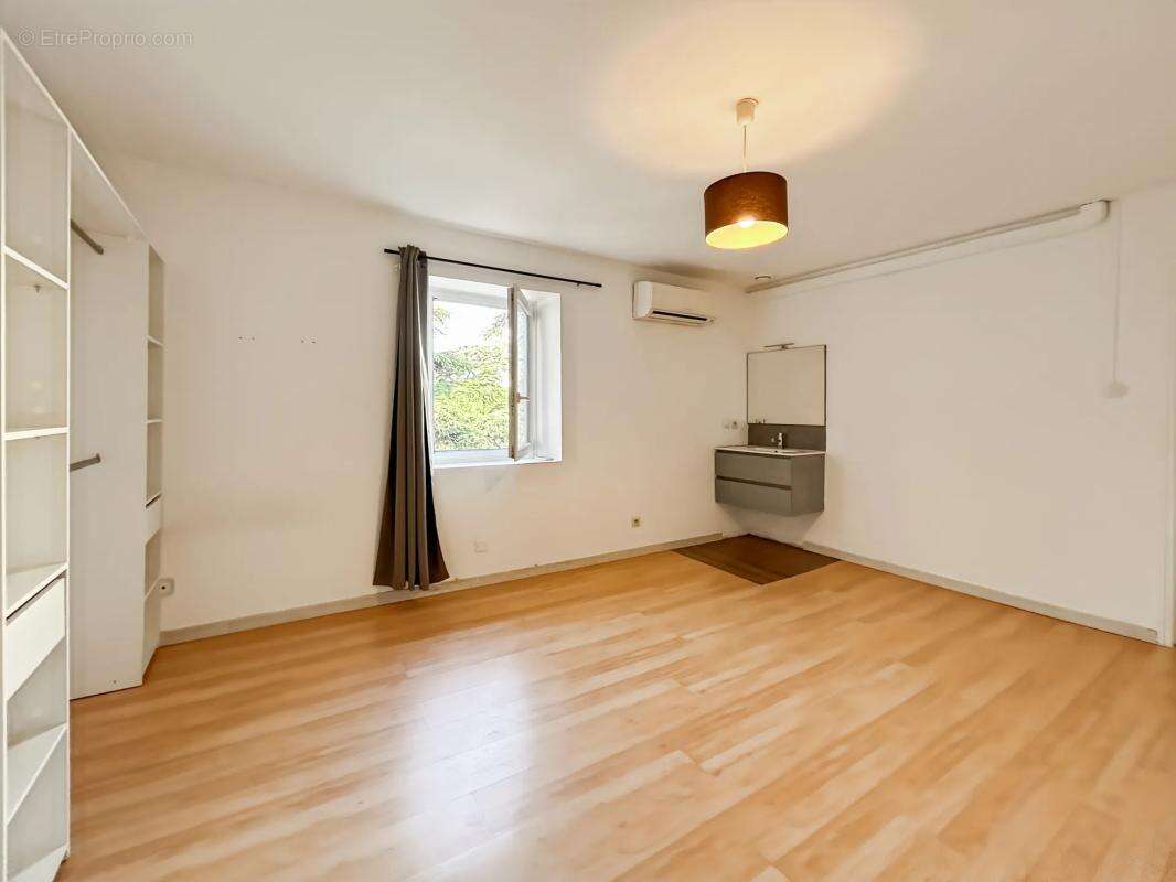 Appartement à MONTELIMAR