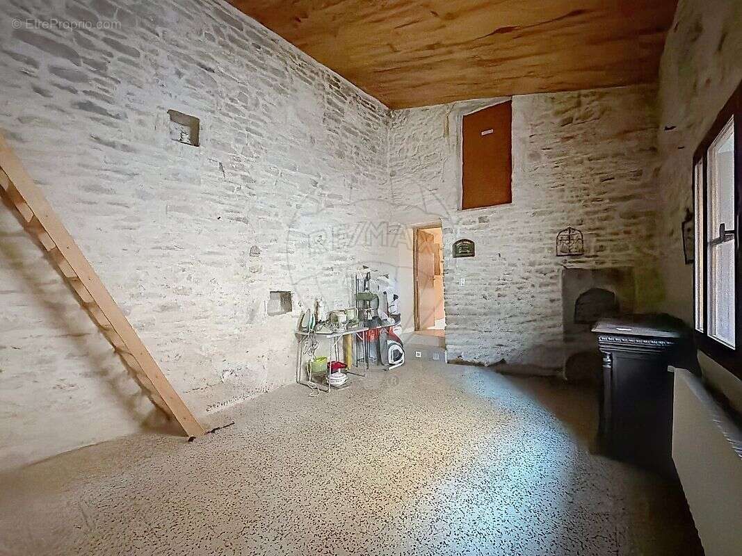 Maison à MEJANNES-LES-ALES