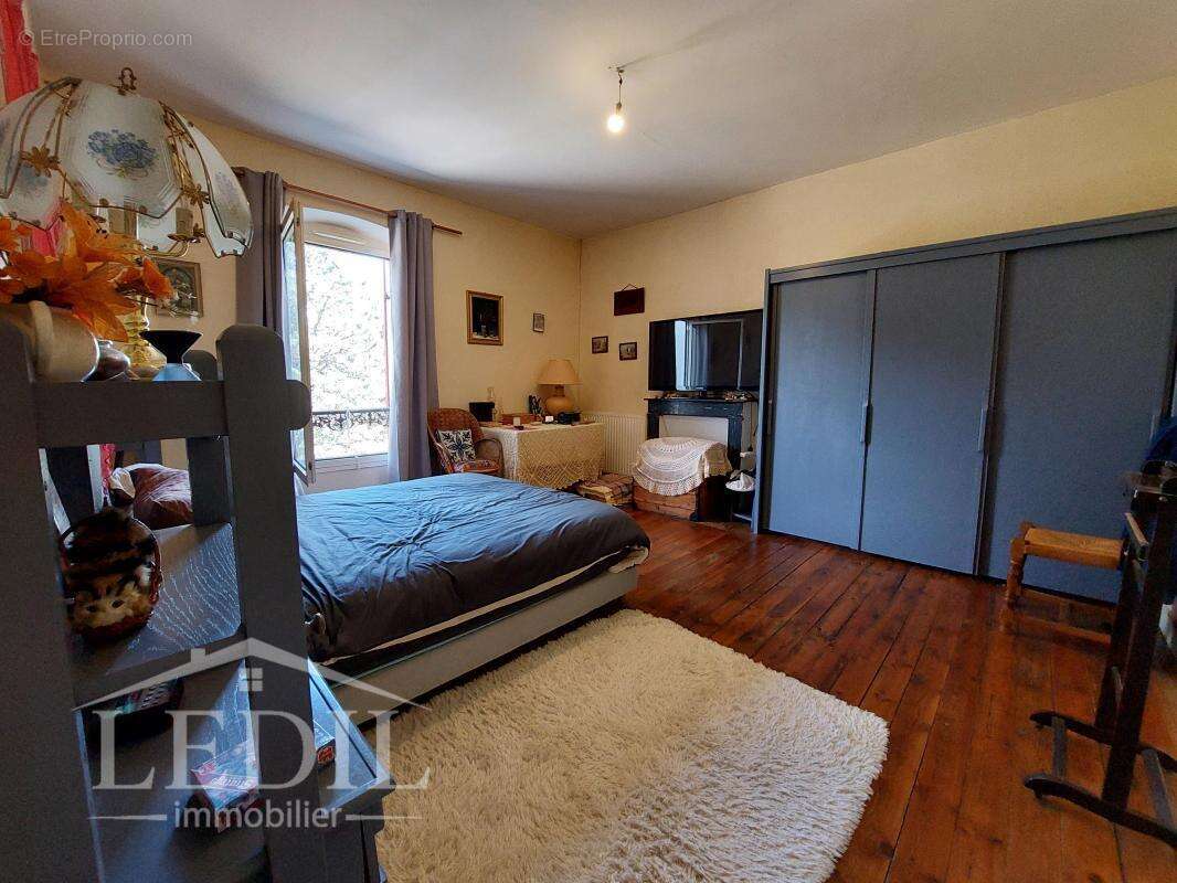 Maison à ANGLARS-NOZAC