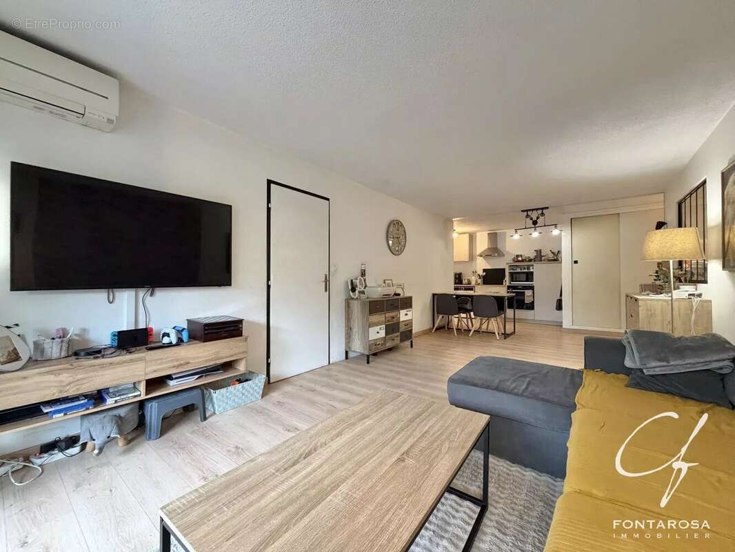 Appartement à FREJUS
