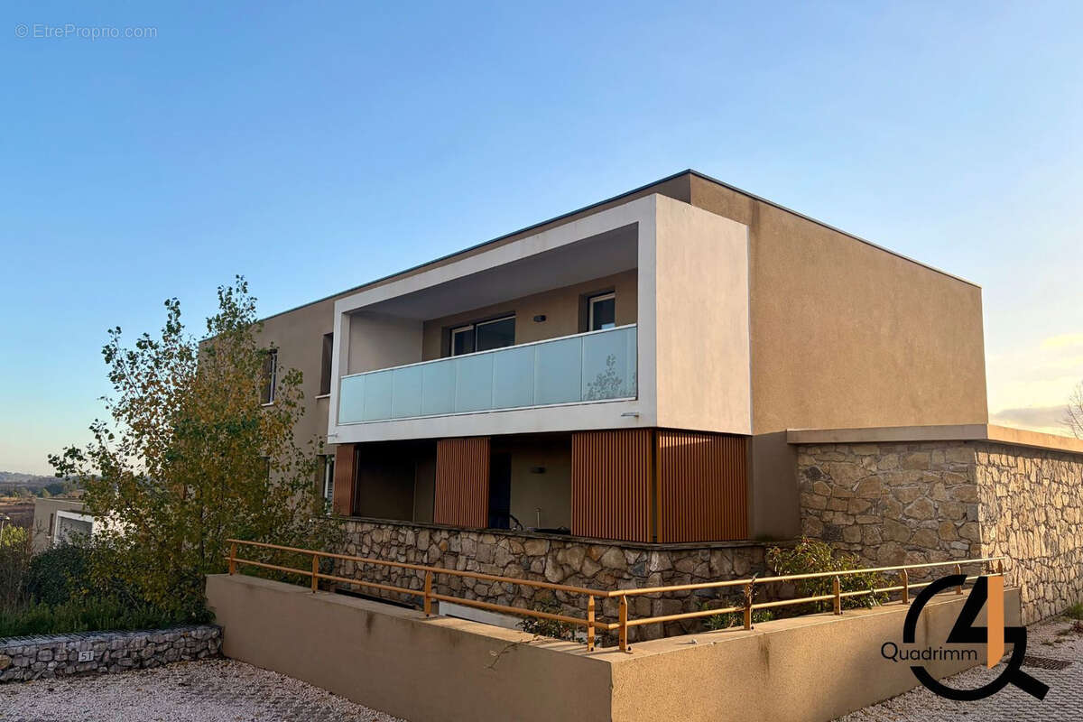 Appartement à JUVIGNAC