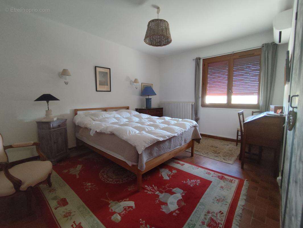 Maison à SAINT-HILAIRE-DE-BRETHMAS