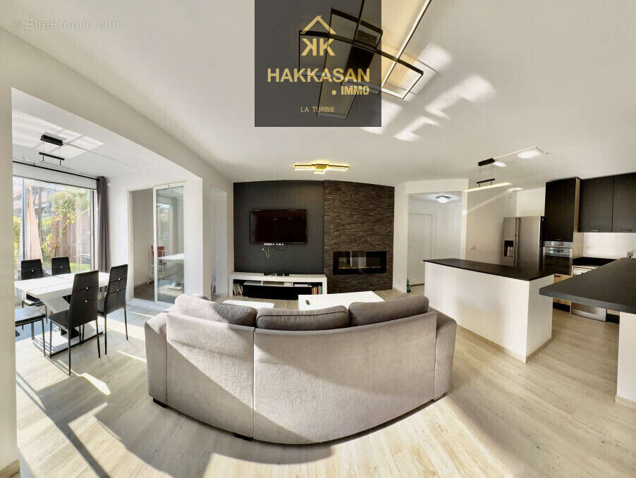 Appartement à ROQUEBRUNE-CAP-MARTIN